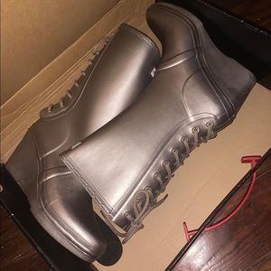 Hunter high heel boots silver brand new in box size 8